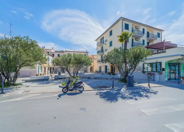 La Fontana 33 Sul Lungomare Di Campo Appartement *